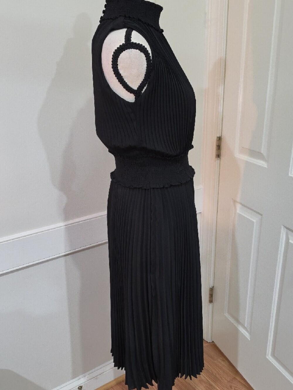 black accordion pleated dress Nanette Lepore Midi - S… maxi length v neckline dress-eoysale1226 Denim Dresses for Women Color:Lavender